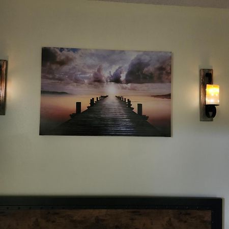 J.Creek Retreat, Creekside Townhouse +1 Car Garage Villa แมกกีวาเลย์ ภายนอก รูปภาพ