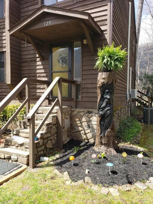 J.Creek Retreat, Creekside Townhouse +1 Car Garage Villa แมกกีวาเลย์ ภายนอก รูปภาพ