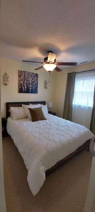 J.Creek Retreat, Creekside Townhouse +1 Car Garage Villa แมกกีวาเลย์ ภายนอก รูปภาพ