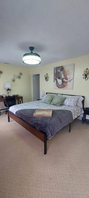 J.Creek Retreat, Creekside Townhouse +1 Car Garage Villa แมกกีวาเลย์ ภายนอก รูปภาพ