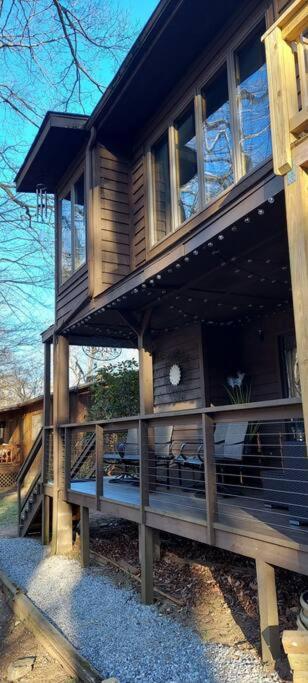 J.Creek Retreat, Creekside Townhouse +1 Car Garage Villa แมกกีวาเลย์ ภายนอก รูปภาพ