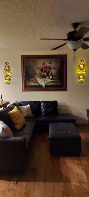 J.Creek Retreat, Creekside Townhouse +1 Car Garage Villa แมกกีวาเลย์ ภายนอก รูปภาพ